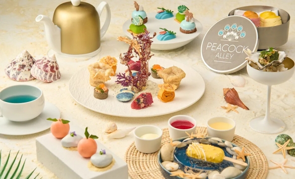 ヒルトンが手掛ける最上級ラグジュアリーブランドホテル「ウォルドーフアストリアバンコク」のアフタヌーンティー（ピーコックアレー）